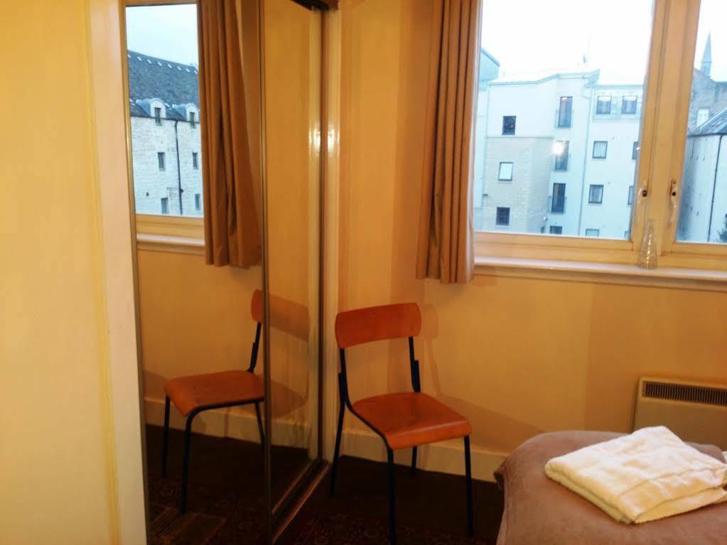 Edinburgh City Center Coady Apartment Sleeps 5 Free Car Park Space Exterior photo